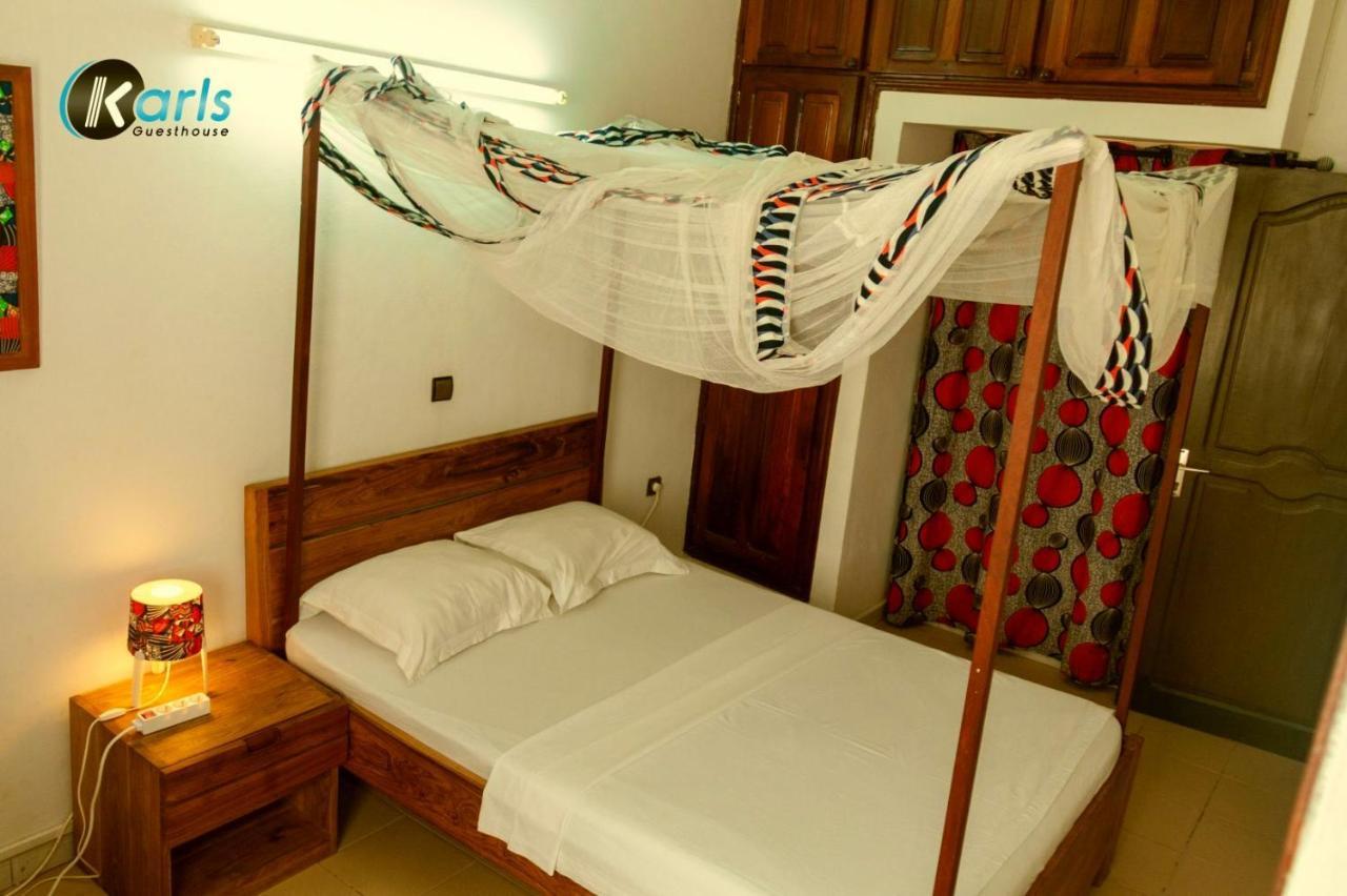 Karls Guesthouse Cotonou Exterior foto