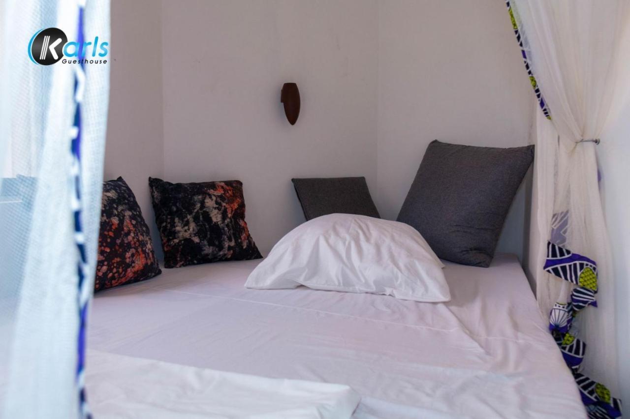 Karls Guesthouse Cotonou Exterior foto