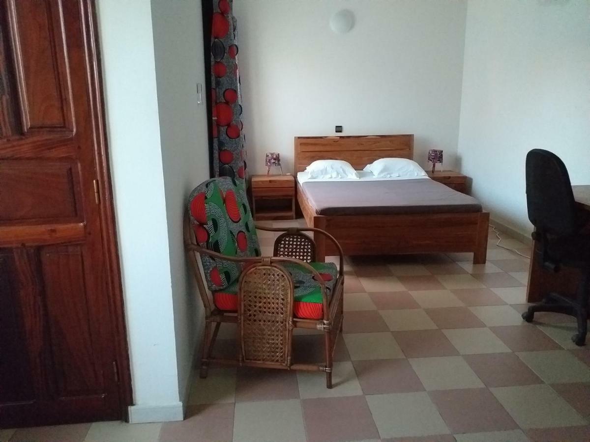 Karls Guesthouse Cotonou Exterior foto